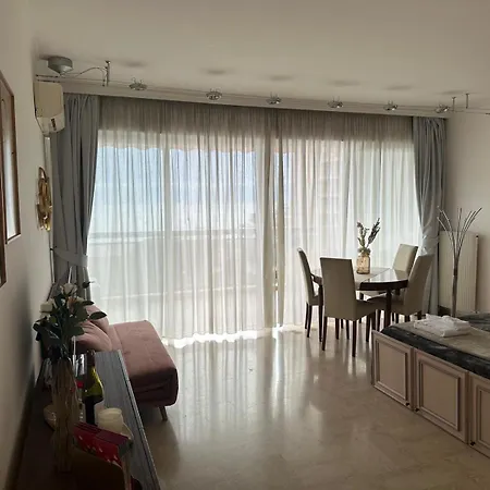 Maison Blanc Monte Carlo