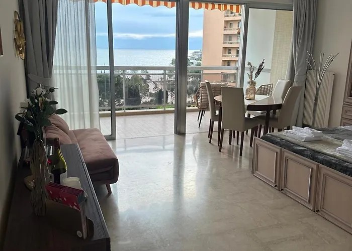 Maison Blanc Monte Carlo